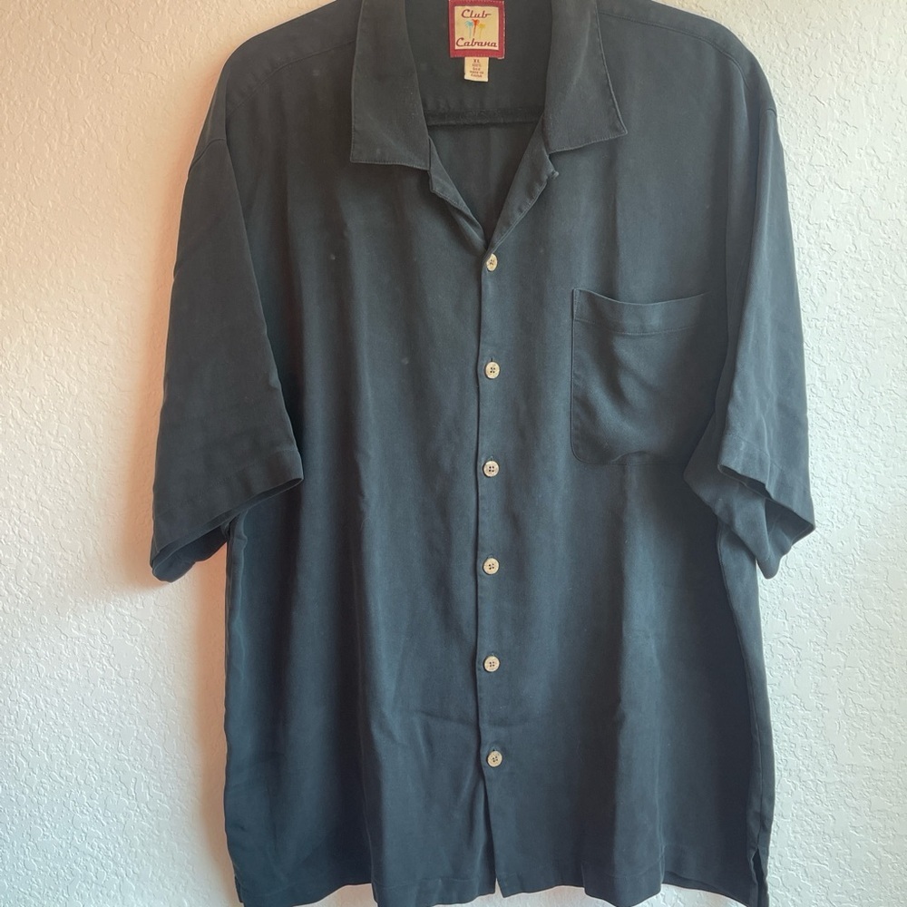 VTG Black Men's 100% Silk Button Down Shirt